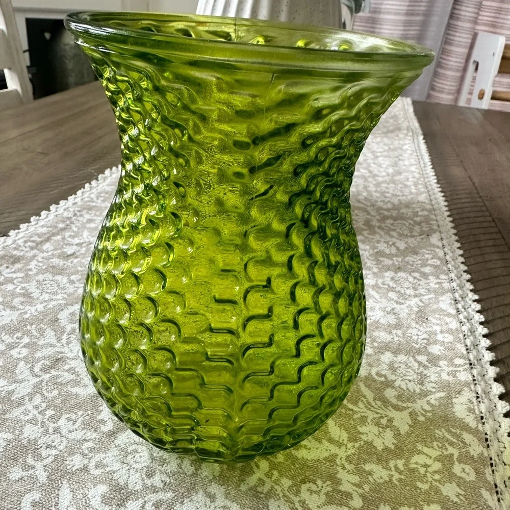 N/A vintage green